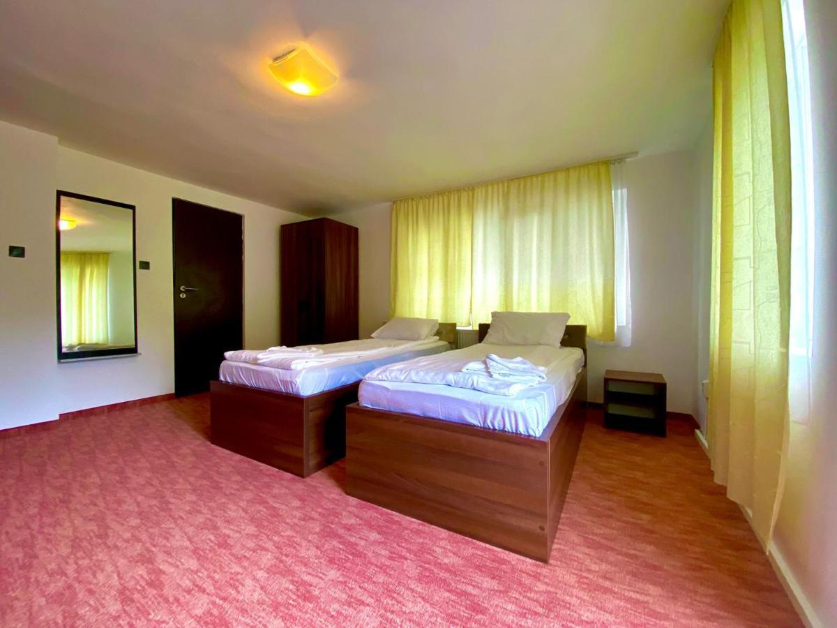 Navigator Cluj Hotel Exterior photo
